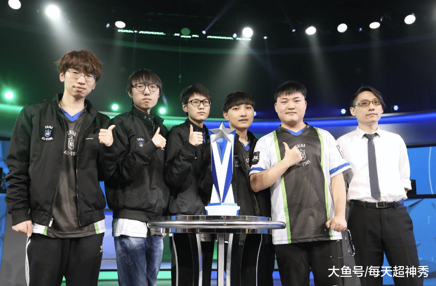  LPL春季赛战火重燃 顶尖战队展开激烈角逐