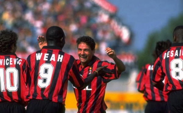  米兰双雄对决AC米兰笑到最后