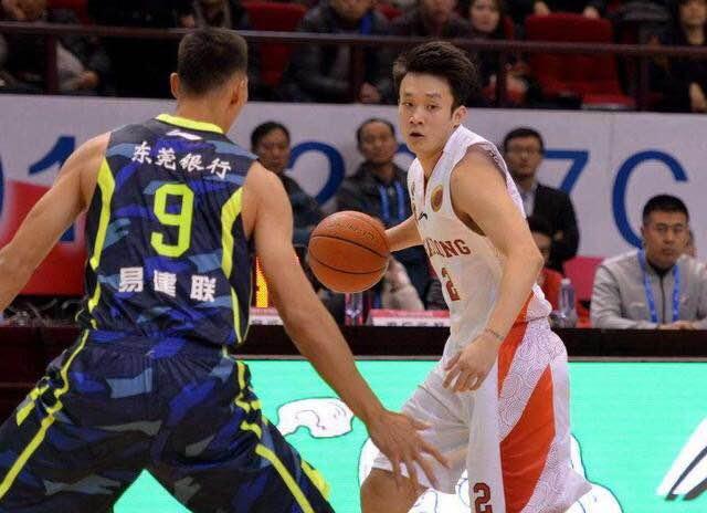 外援双响炮定乾坤,升班马客场奏凯